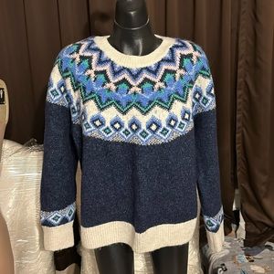 Like new Old Navy sweater size XL.  Great condition.
